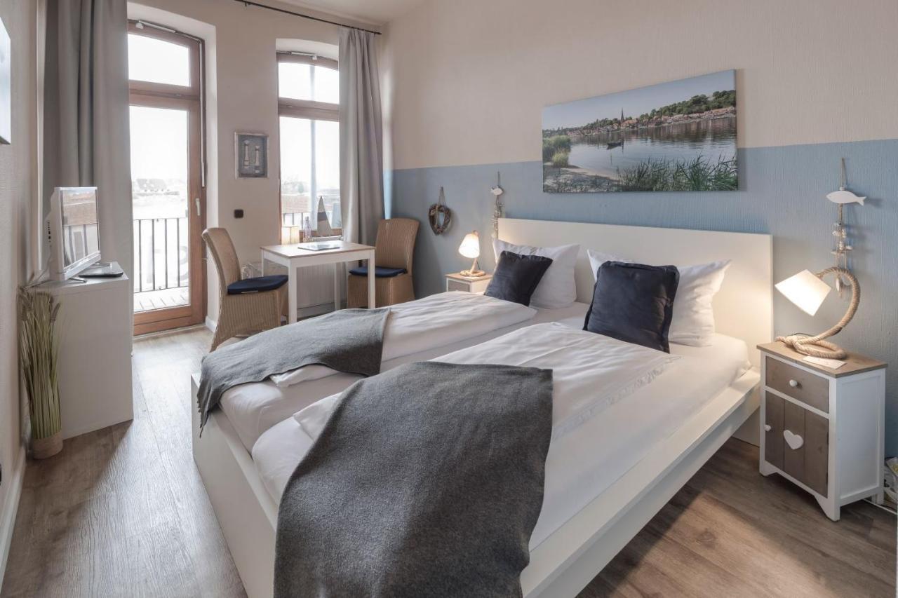 Gaestehaus Von Herzen Lauenburg/Elbe Esterno foto